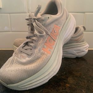 Hoka Bondi 8 Size 7 in Harbor Mist / Lunar Rock